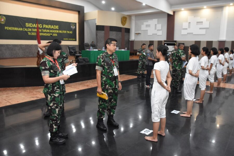 Aspers Kasdam Jaya Pimpin Sidang Parade Catar Taruna Taruni Akmil TNI