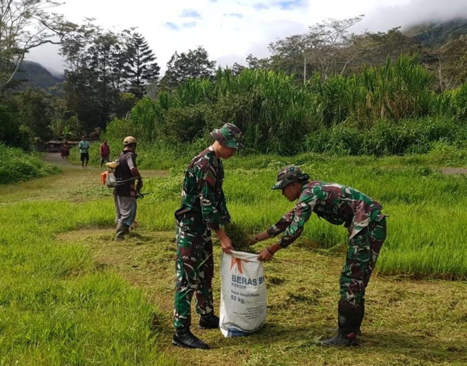 Aksi Satgas Yonif Raider 200 BN Menyambut HUT RI Ke 78 Di Distrik Kurima