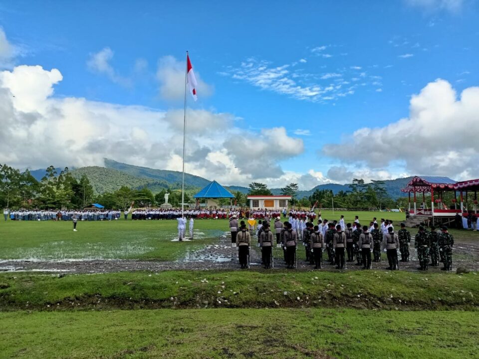 Satgas Yonif Raider Bn Turut Andil Dalam Pelaksanaan Upacara