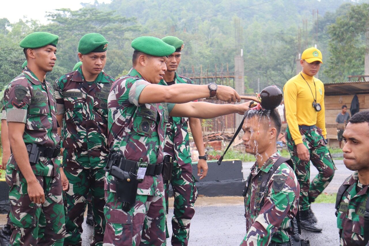 Tradisi Penerimaan Warga Baru Brigif Gc