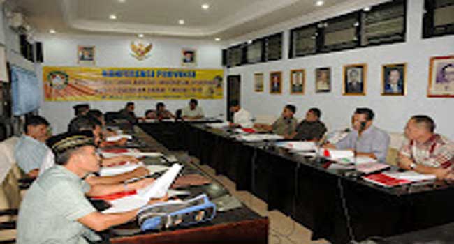 images_img_Kodam9_07082012rapat