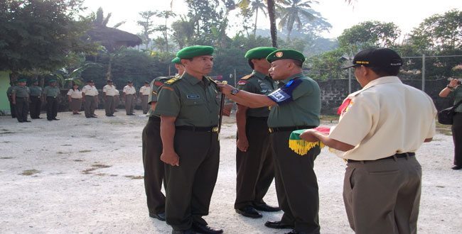 images_img_Kodam9_penrem161_selasa21082012