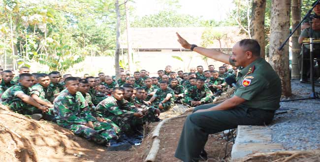 images_img_Kodam4_07092012_pengarahan-dam-4