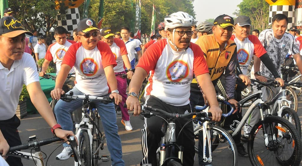 8 Para Pejabat Persiapan Mengikuti Fun Bike