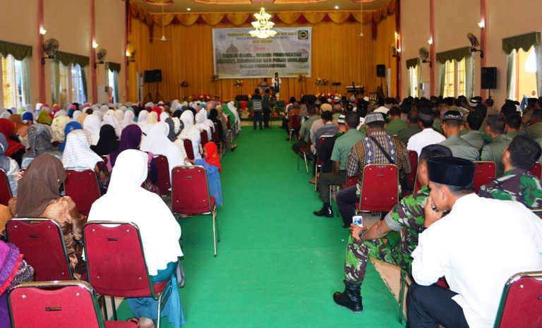 TNI AD - KODIM 1704/SORONG BERSAMA POLRI DAN MASYARAKAT 