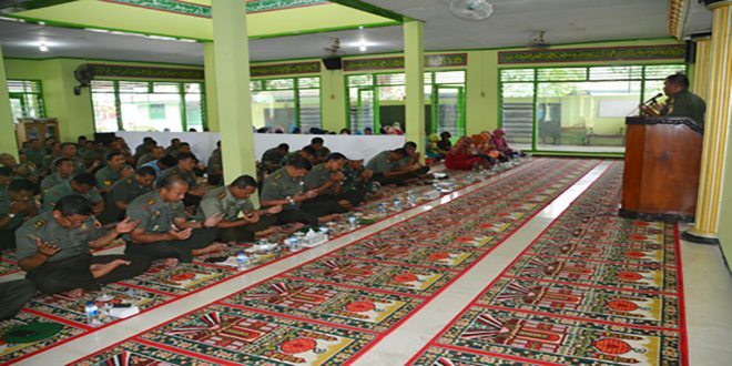 TNI AD - Bersama Ustad Kapten Cpm Kh. Ali Imron, SH Korem 