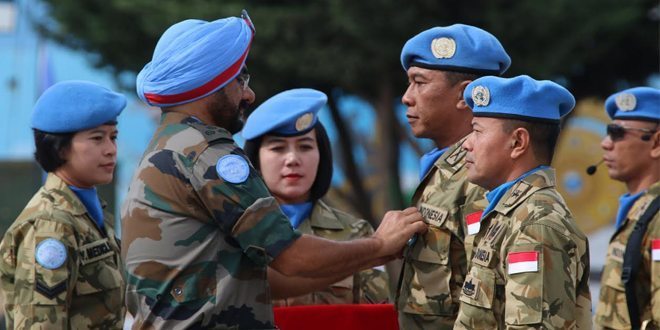 TNI AD - Kontingen Garuda 2015 Menerima Penghargaan UN Medal