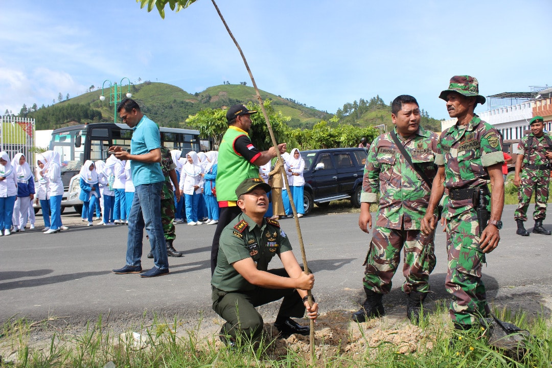 Maksud Pemanasan Global TNI dan Masyarakat Dataran Tinggi Gayo Tanam 1000 Pohon