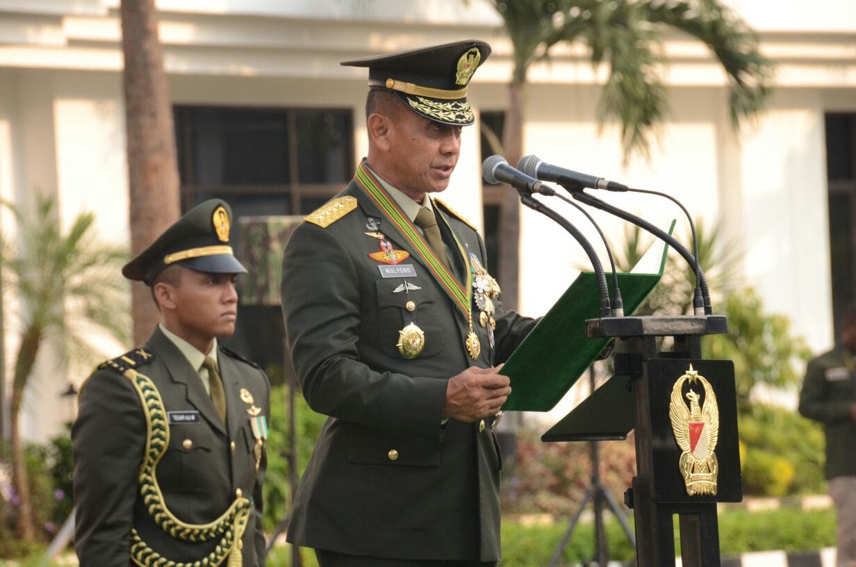 Contoh Bentuk Ancaman Militer Saat Ini - Simak Gambar Berikut