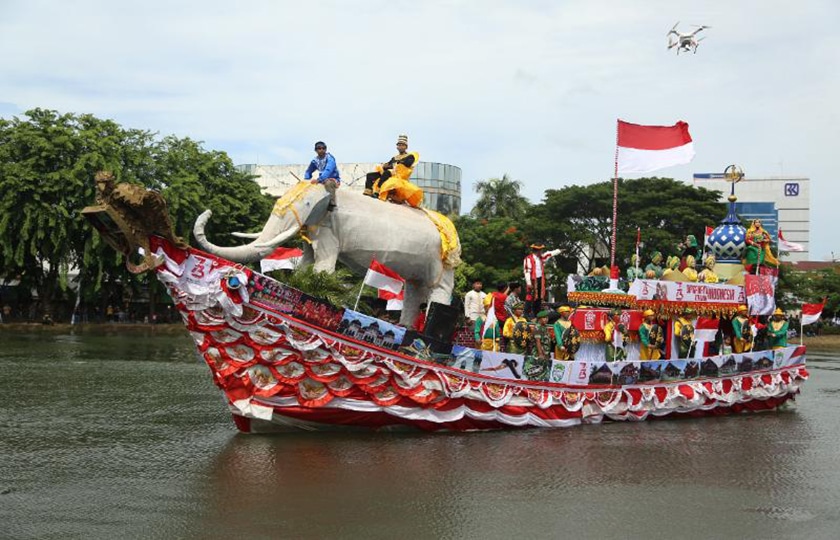 Rindam IM Kembali Juarai Lomba Perahu  Hias 