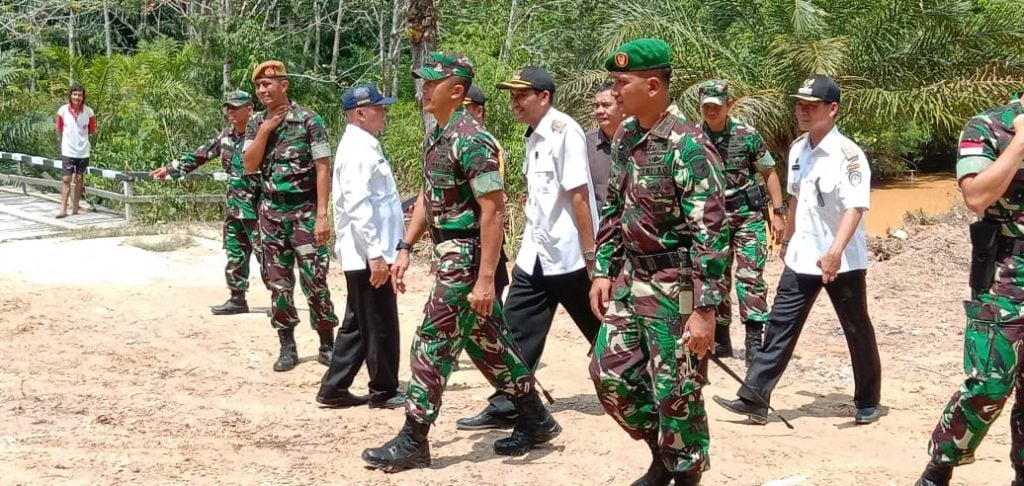 TMMD-104 Buka Daerah Terisolir di Kalbar TMMD-104 Buka Daerah Terisolir di Kalbar