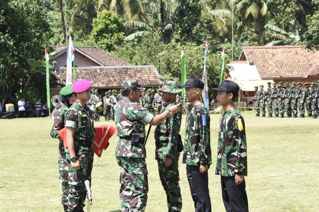 Panglima TNI : Rakyat Sumber Kekuatan TNI Panglima TNI : Rakyat Sumber Kekuatan TNI