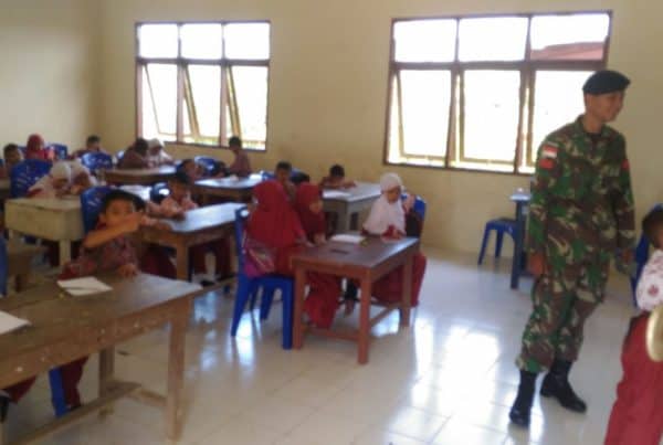 Turut Cerdaskan Anak Perbatasan, Satgas Yonif R 600 Terapkan Kemampuan Mengajar dari Kemendikbud Turut Cerdaskan Anak Perbatasan, Satgas Yonif R 600 Terapkan Kemampuan Mengajar Dari Kemendikbud