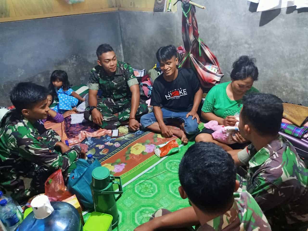 Ny. Heriani : Melahirkan Di Atas Heli Tni Ad, Momen Terindah