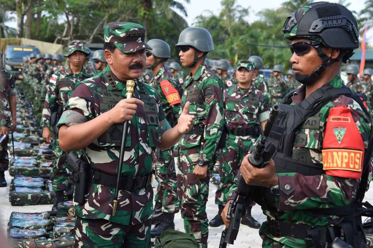 Panglima TNI  Prajurit Satgas Pamtas Harus Jaga Nama Baik 