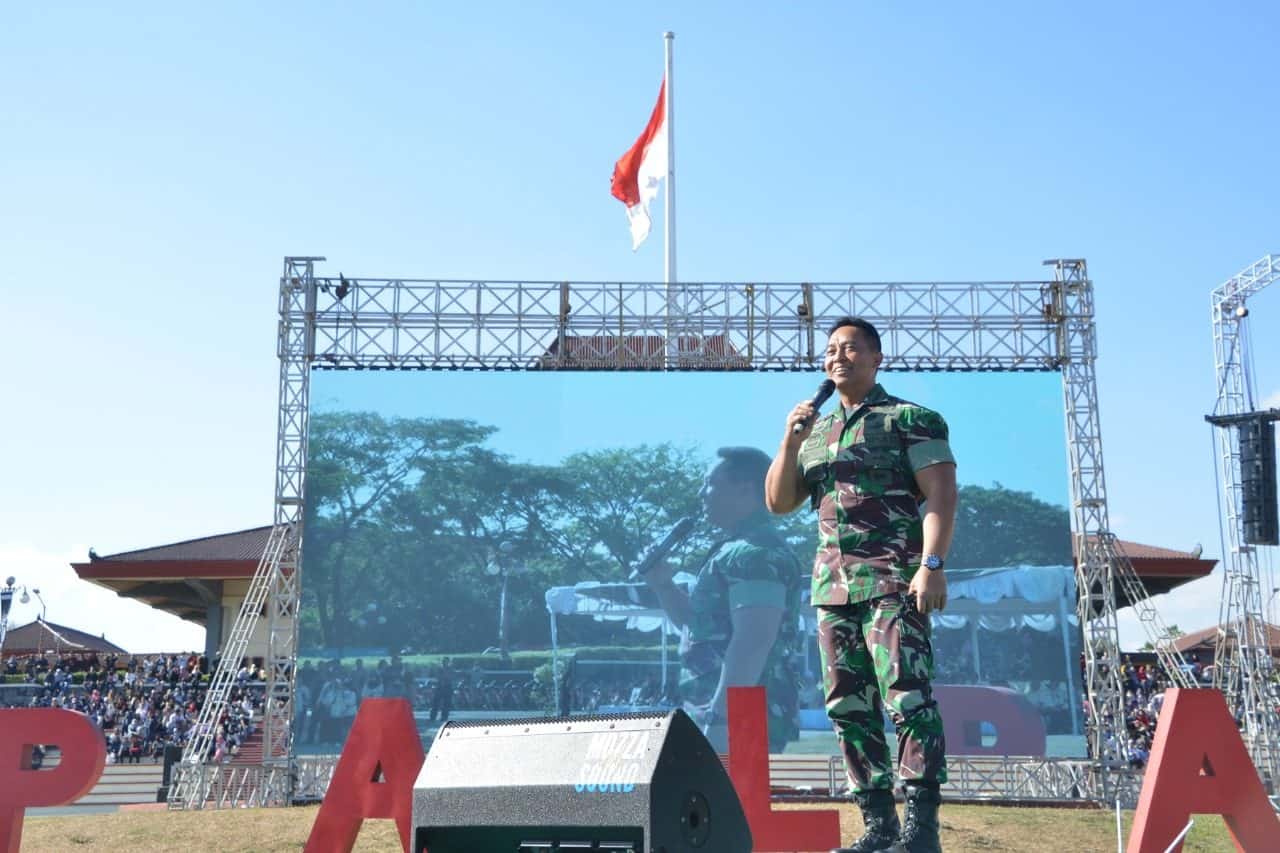 8.100 Mahasiswa Baru UGM Ikuti Orasi Kasad