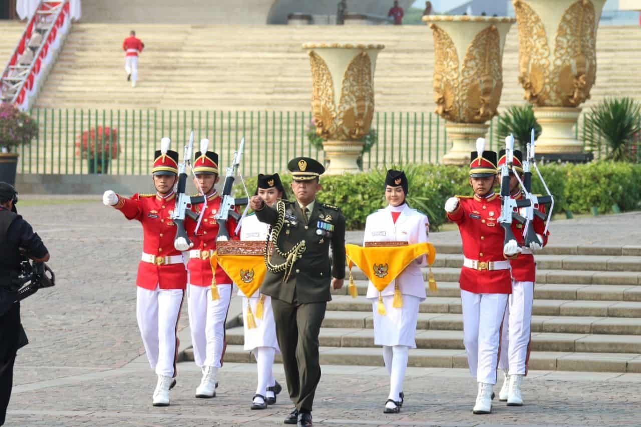 Potret Pasukan TNI AD pada Peringatan HUT ke-74 Kemerdekaan RI