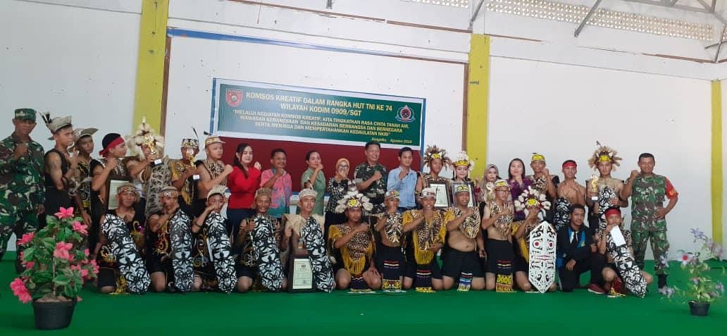 Lomba Tari Perang Adat Dayak, Tanamkan Kecintaan Tanah Air