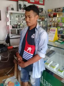 Bawa Tas Bermotif Bendera OPM, Seorang Pemuda Diamankan Satgas Yonif 734 di Halmahera