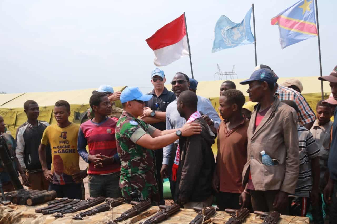 Rebut Hati Warga Kongo, Satgas RDB MONUSCO Kembali Terima 7 Pucuk AK-47 dan Mortir