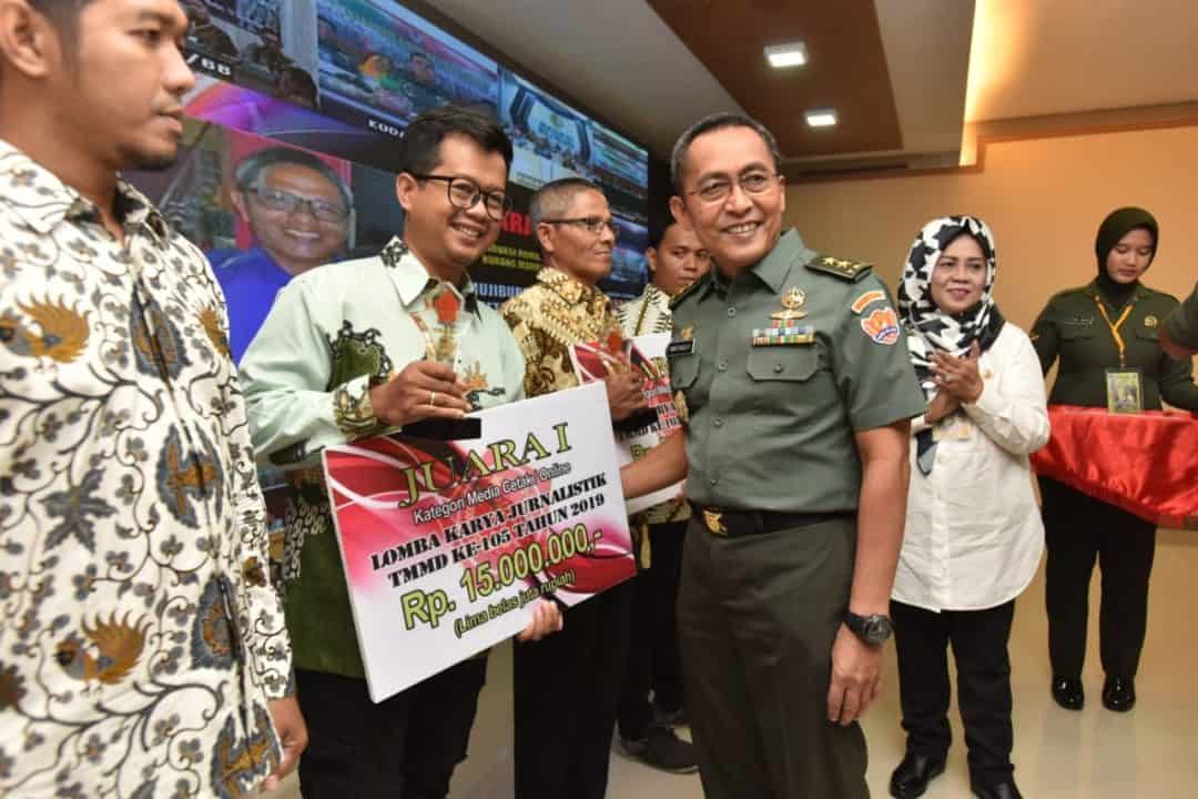 Penghargaan Jurnalis, TNI AD Apresiasi Dedikasi dan Kontribusi Media Dalam TMMD Penghargaan Jurnalis, TNI AD Apresiasi Dedikasi dan Kontribusi Media Dalam TMMD