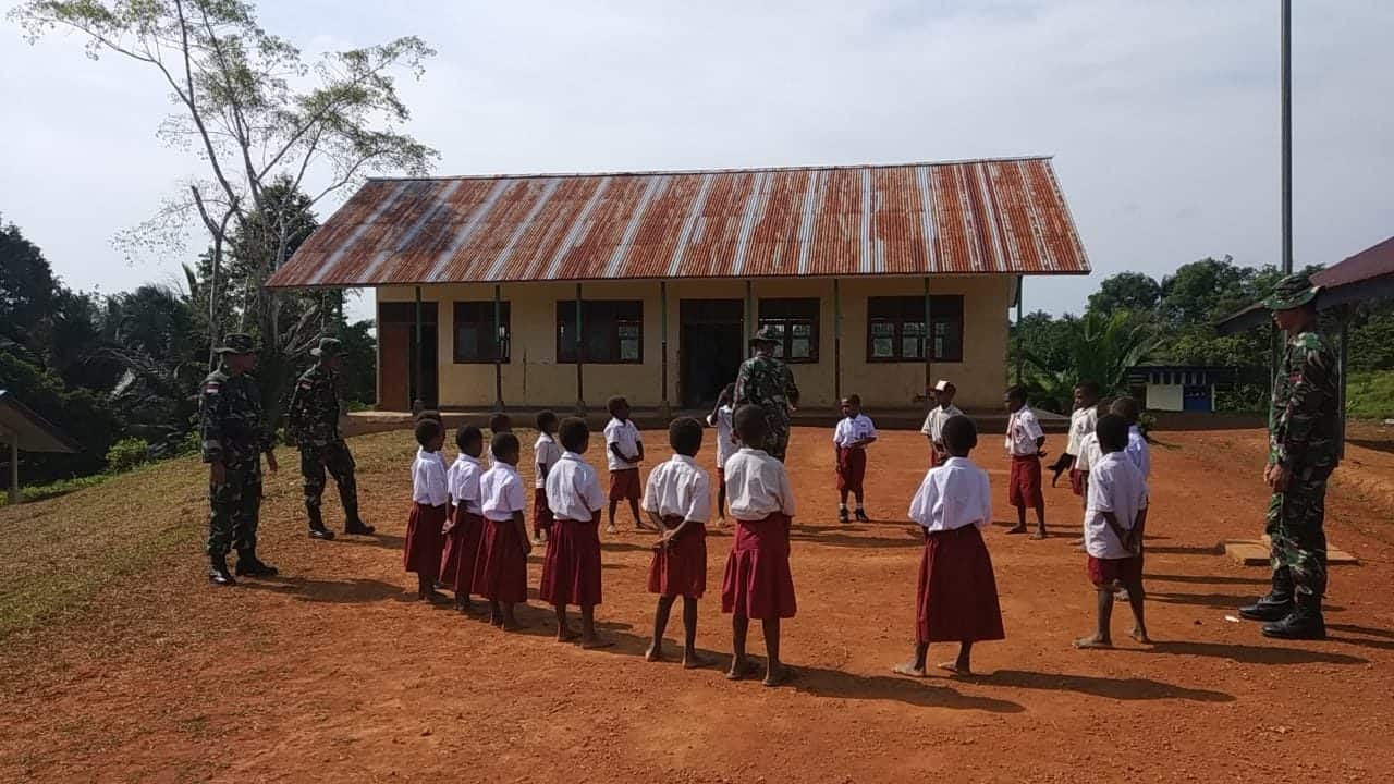 Bangun Motivasi Belajar, Yonif 406 Tingkatkan SDM anak Papua