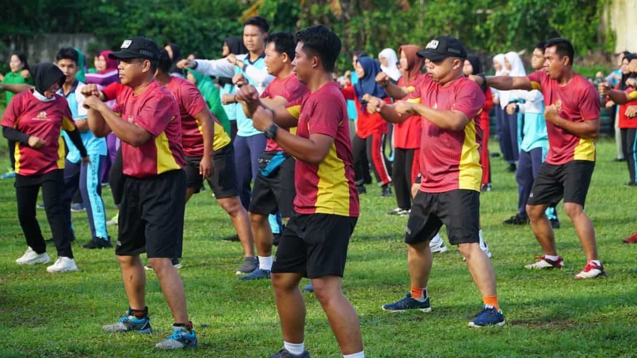 Bugar dan Gembira, Kodim Kuala Kapuas Gelar Senam Les Mills Bersama Pelajar