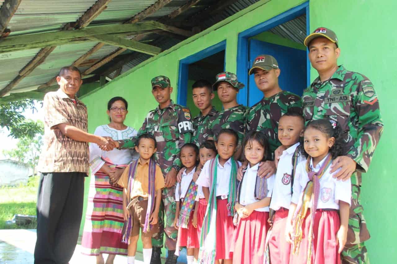 Yosep Naben : Terima Kasih TNI, Sekarang Murid Tidak Perlu Bawa Jerigen Air ke Sekolah