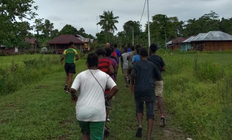 Bugarkan Fisik Pemuda Papua, Satgas Yonif 755 Gelar Olahraga Bersama