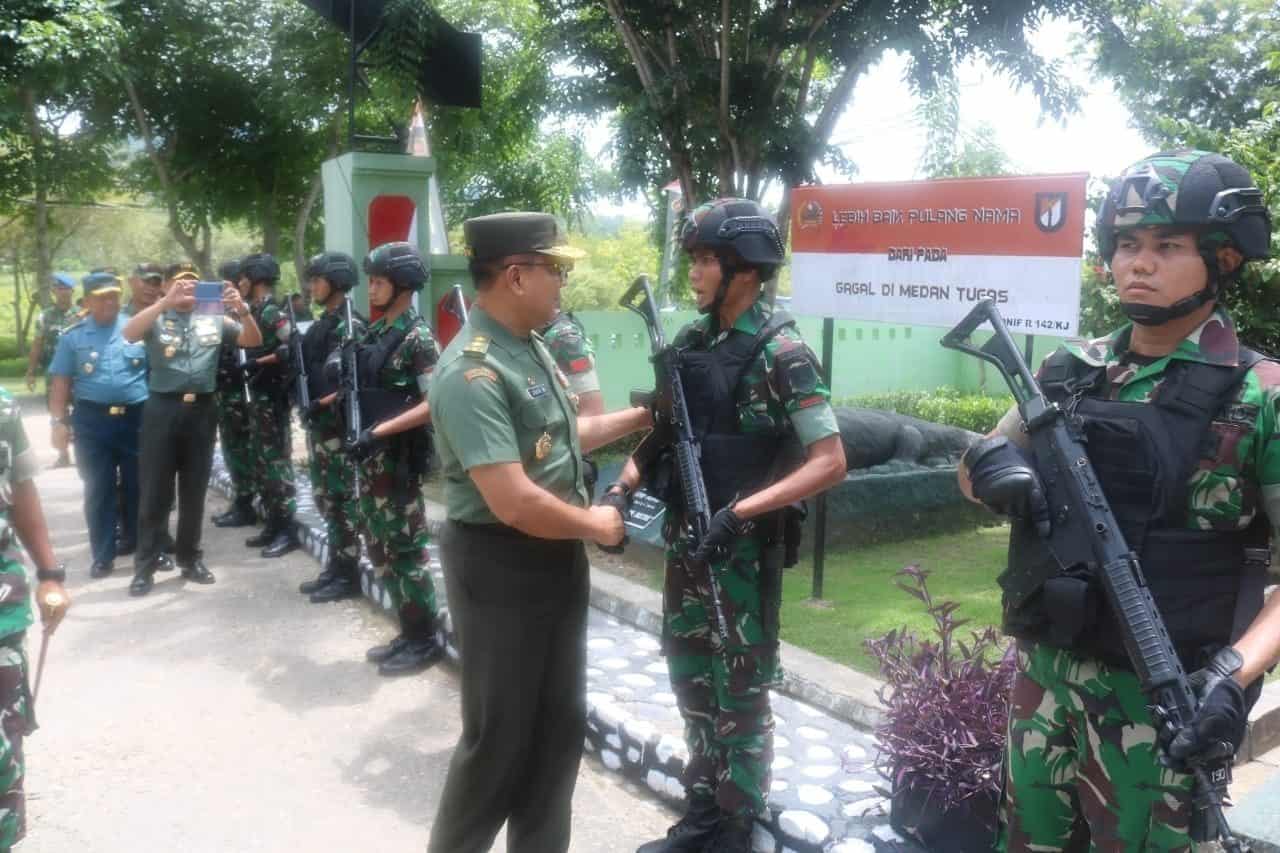 Kaskogabwilhan II Kunjungi Satgas Pamtas Yonif 142 di NTT