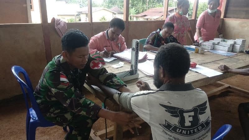 Pengobatan Gratis Satgas Yonif 406, Cegah Malaria di Papua
