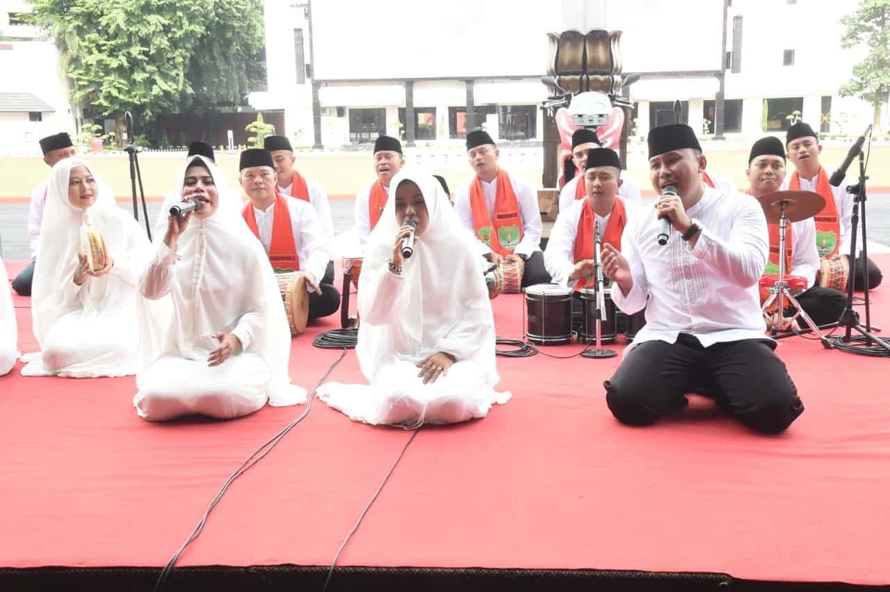 Pernah Tampil di Hadapan Presiden, Marawis Kodam Jaya Buka Rangkaian HUT ke-74 Persit KCK