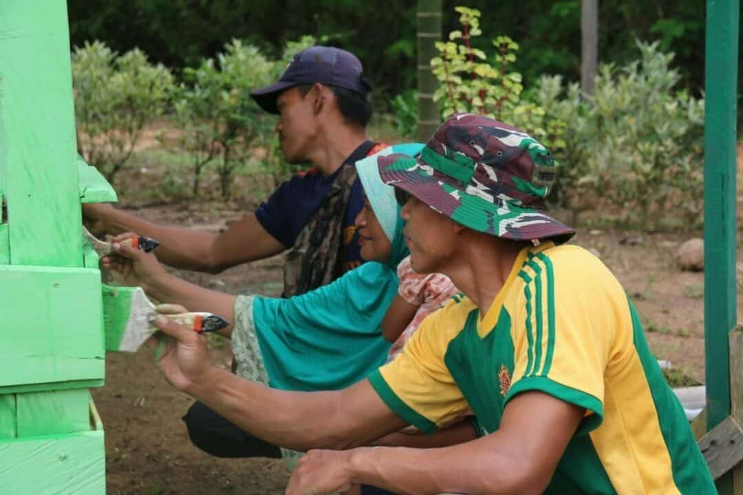 Indah dan Nyaman, Satgas Yonif MR 411 Cat Pondok Mengaji Sipias