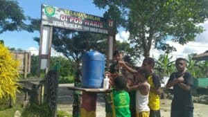 Jaga Kualitas Pendidikan di Tengah Wabah Corona, Yonif Raider 300 Bantu Mengajar Anak Pebatasan.