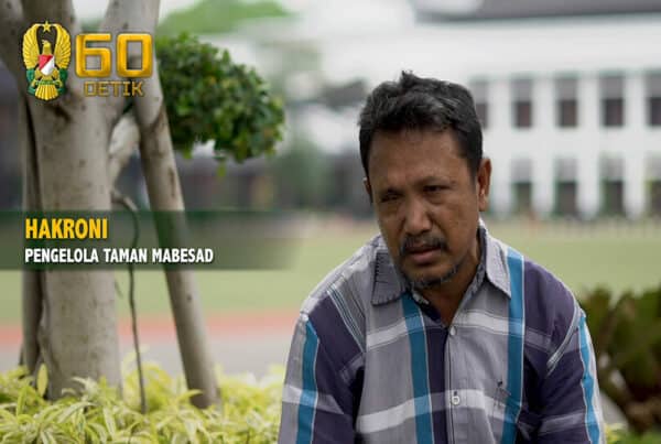 Mengulik Kegigihan Hidup Hakroni, Pemelihara Taman Mabesad | 60” TNI AD