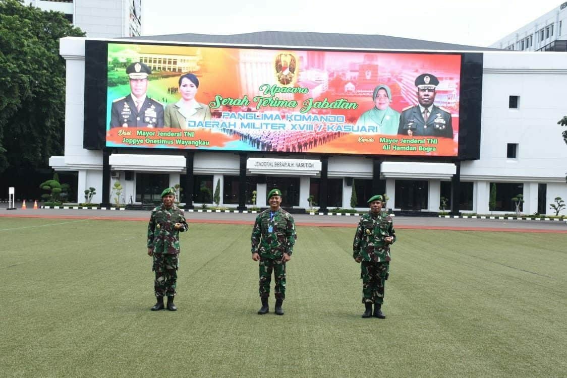 Kasad Lantik Dua Putra Terbaik Asli Papua