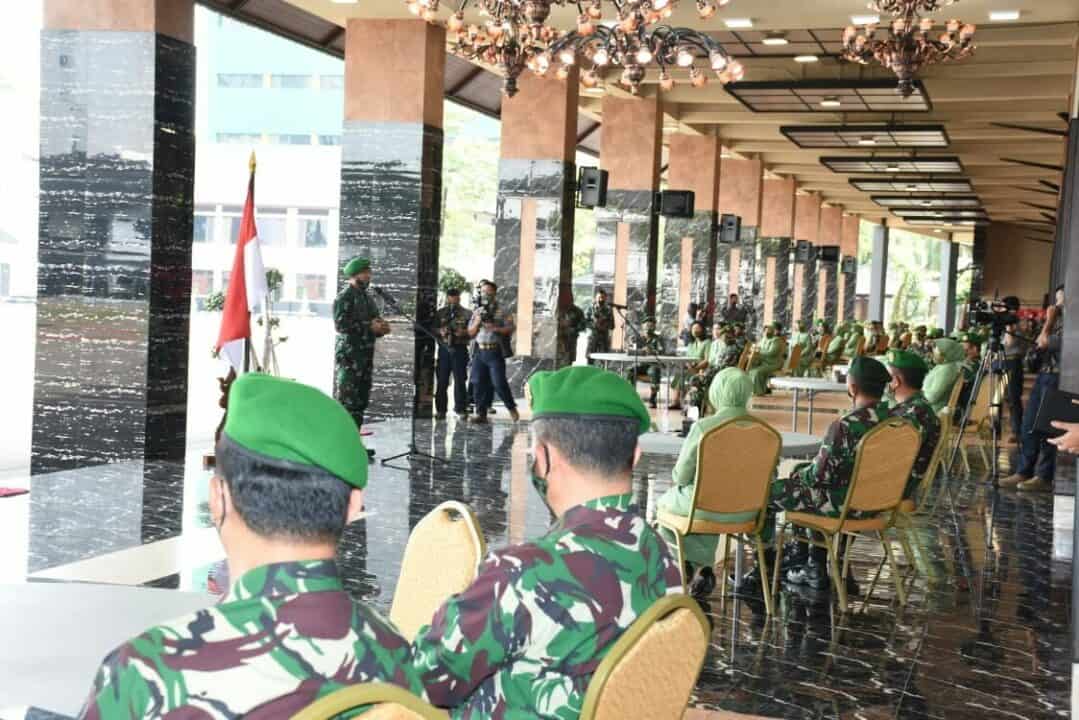 Kasad Terima Laporan Kenaikan Pangkat 70 Perwira Tinggi TNI AD