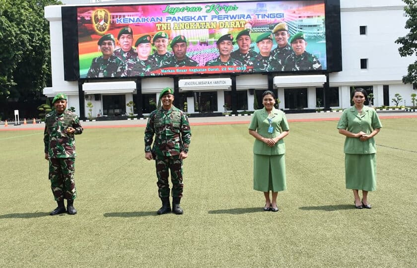 Kasad Terima Laporan Kenaikan Pangkat 70 Perwira Tinggi TNI AD