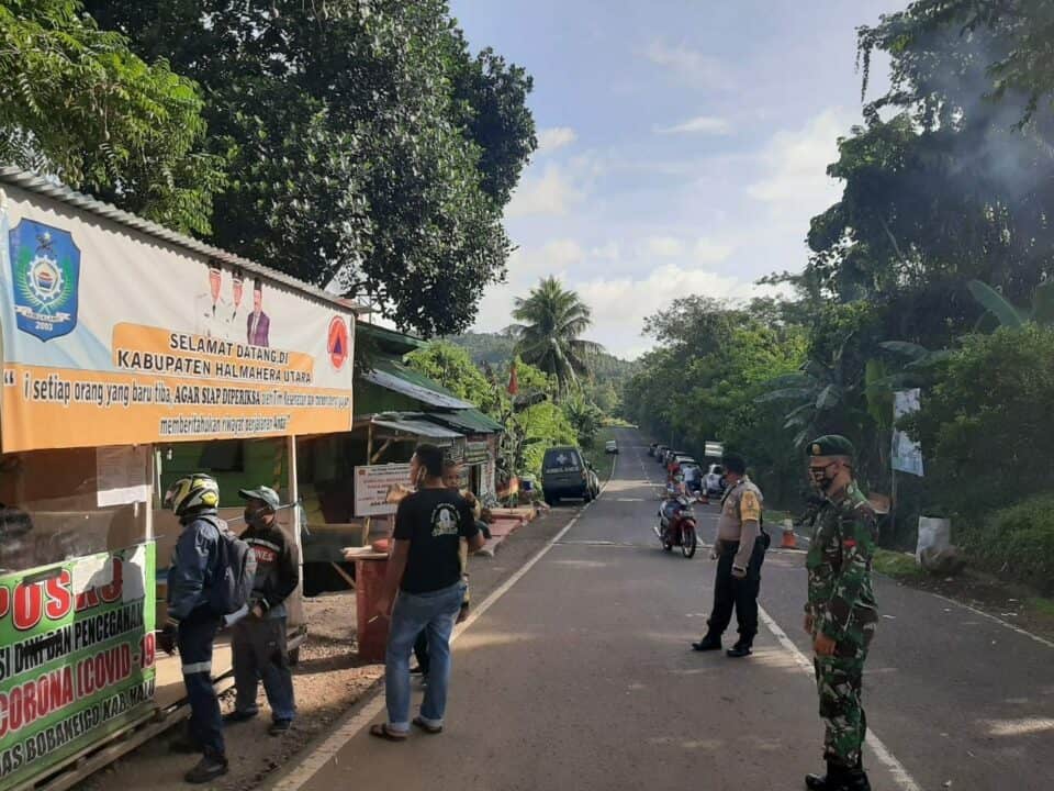 Screening Covid-19, Satgas Yonarmed 9 Jamin Kesehatan Warga Maluku Utara