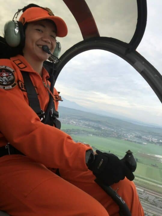 Anong, Putri Dayak Lulusan Akmil Terbangkan Bell 412 Ke Pedalaman Kalbar