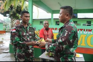 Sederhana, Satgas Yonif MR 413 Rayakan HUT ke-55 di Perbatasan RI-PNG