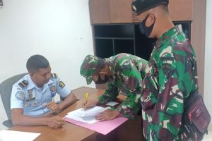 Patroli Rutin, Satgas Yonif RK 744 Amankan 3 Pelintas Batas Ilegal Asal RDTL