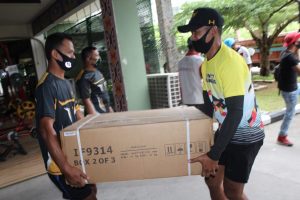 Kasad Berikan Bantuan Alat Fitness Untuk Pembinaan Jasmani Prajurit Kodam XII/Tpr