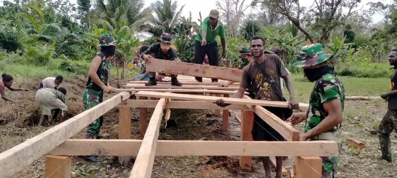 Bangun Dermaga di Yakyu, Satgas Yonif 125 Mudahkan Aktivitas dan Tingkatkan Ekonomi Warga