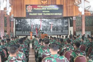 Pangkostrad Letjen TNI Eko Margiyono Kunjungi Yonif 754/ENK/20/3 Kostrad