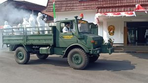 Tidak Kenal Libur, Bengpuspal Puspalad Lakukan Penyemprotan Disinfektan di Secapa AD dan Satuan di Bandung dan Cimahi