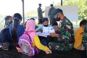 Mobil Pintar Satgas Pamtas Yonif Raider 200/Bhakti Negara untuk Cerdaskan Anak-Anak Perbatasan