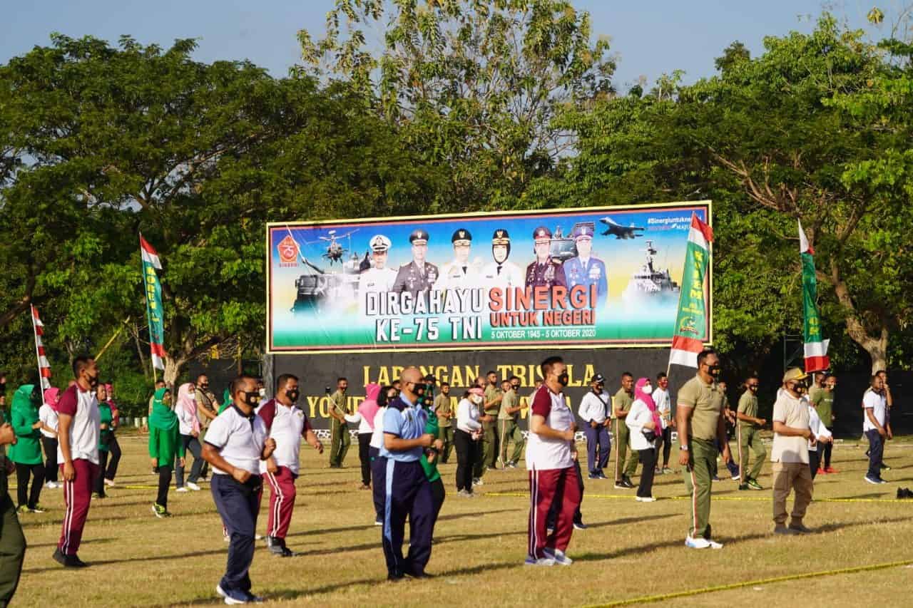 Bersinergi Untuk Negeri, TNI-Polri di NTB Gelar Bakti Sosial dan Olahraga Bersama