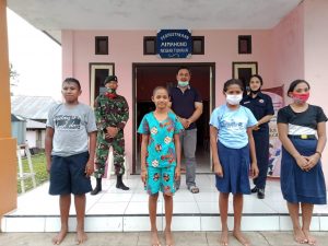 Rumah Pintar Negeri Tuhaha bersama Satgas Yonif RK 732 Cerdaskan Anak Maluku