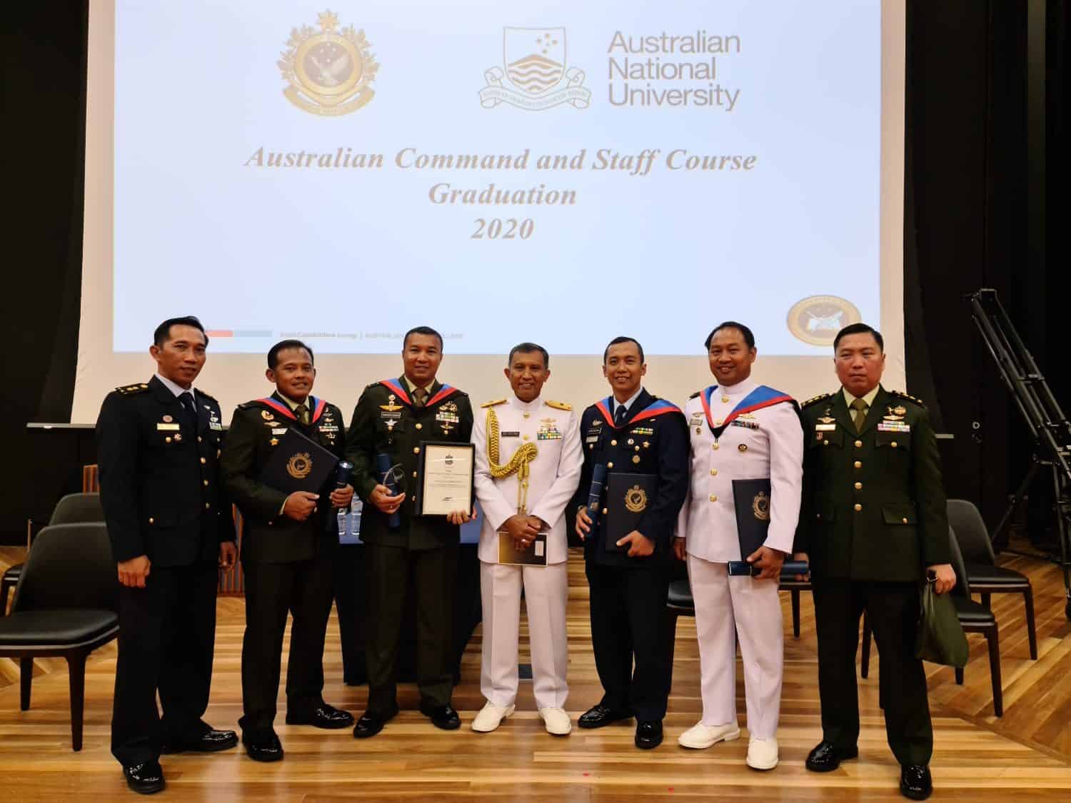 Duta TNI Lulus Sebagai Siswa Terbaik Internasional Pendidikan Sesko Angkatan di Australia